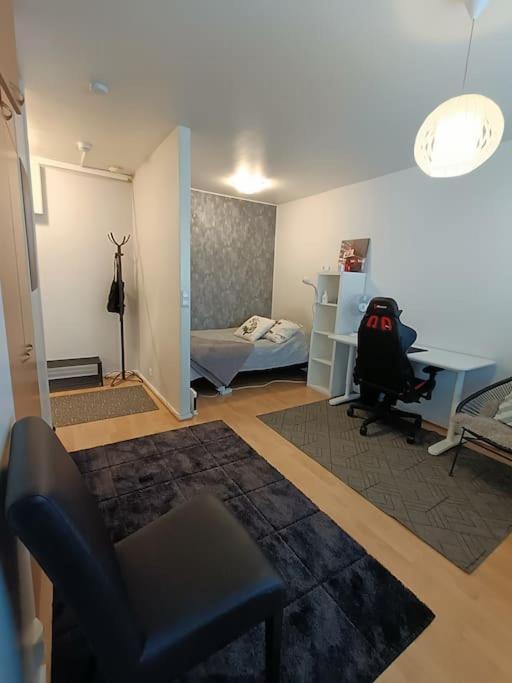 Apartamento Rauhallinen Yksioe Kirkkokadulla Kuopio Exterior foto